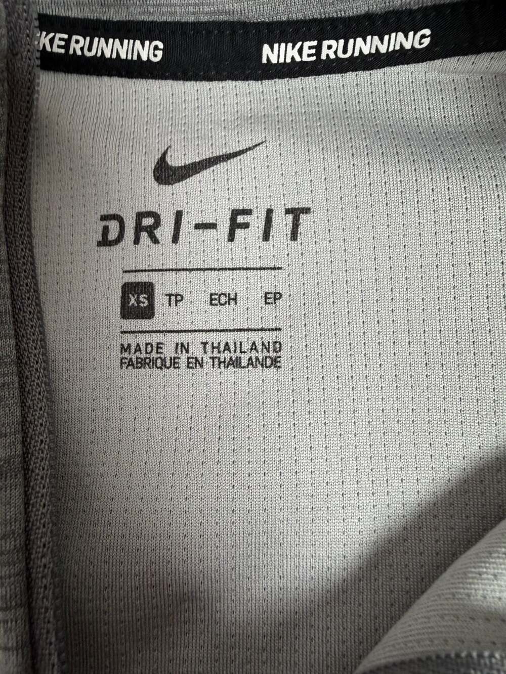 Nike Running Dri-Fit 1/2 Half Zip Pullover Grey Space Dye Women's Size XS - Picture 5 of 5